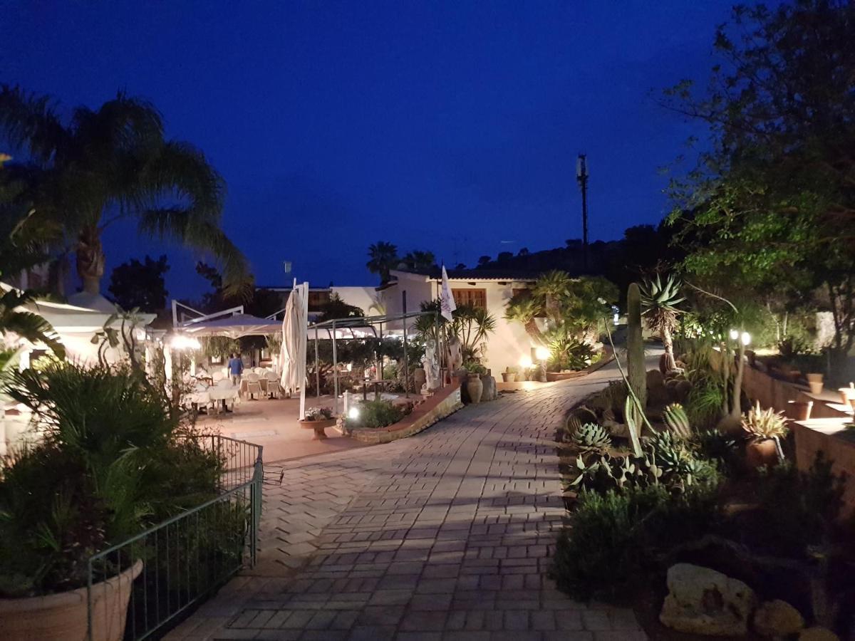 Federico Re Aparthotel San Vito Lo Capo Exterior photo